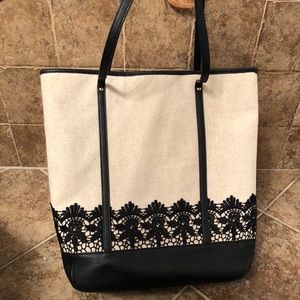 LIKE BRAND NEW BLACK AND CREAM LACE MK TOTE BAG